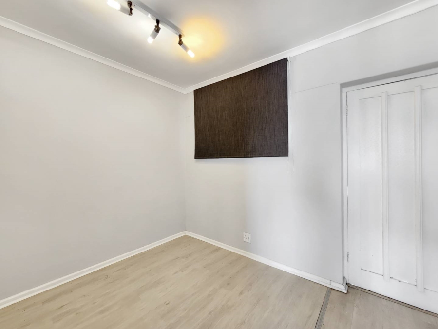 To Let 0 Bedroom Property for Rent in Tamboerskloof Western Cape